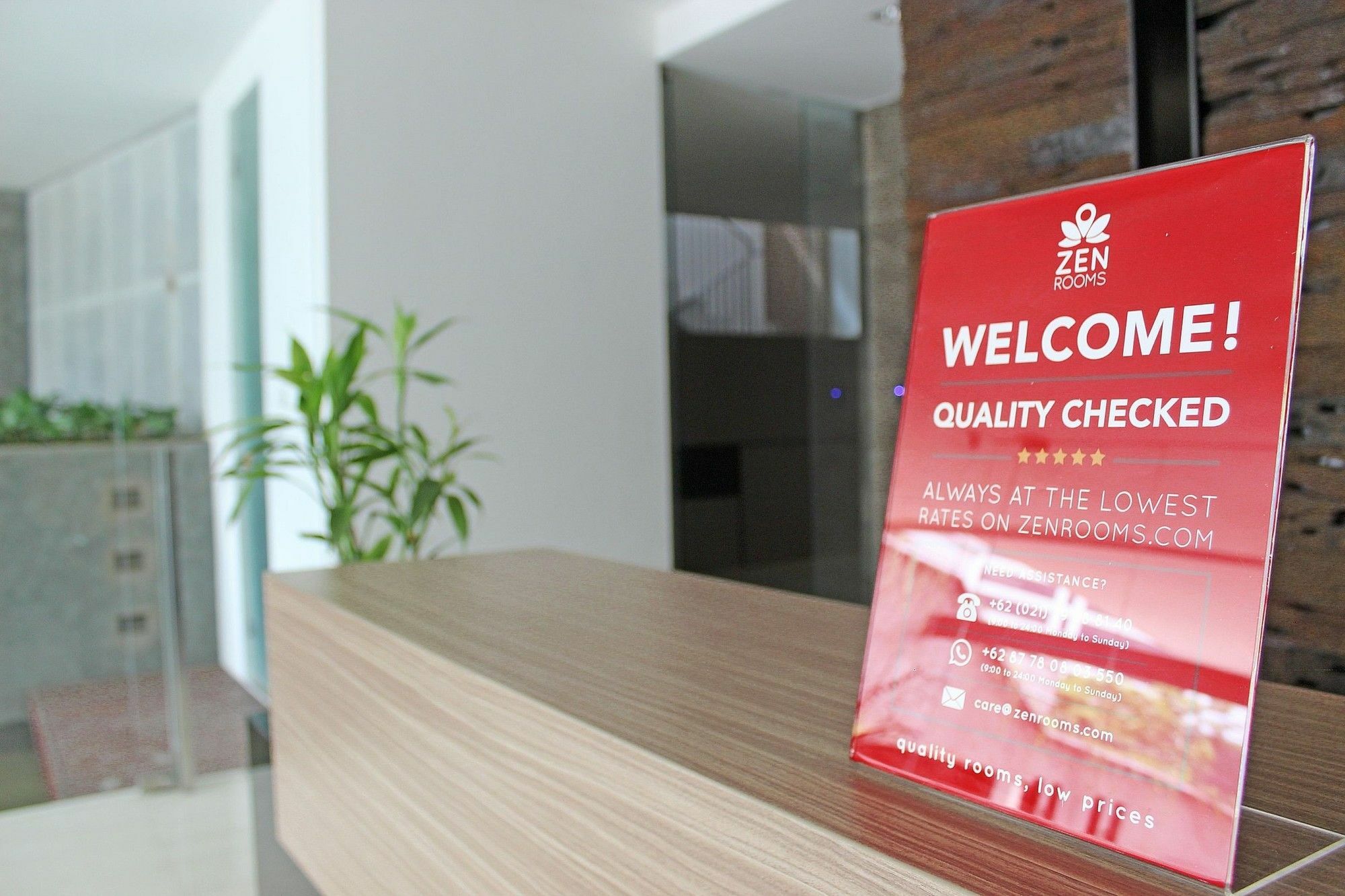 Zen Premium Sampoerna Strategic Square Hotel Jakarta Eksteriør billede