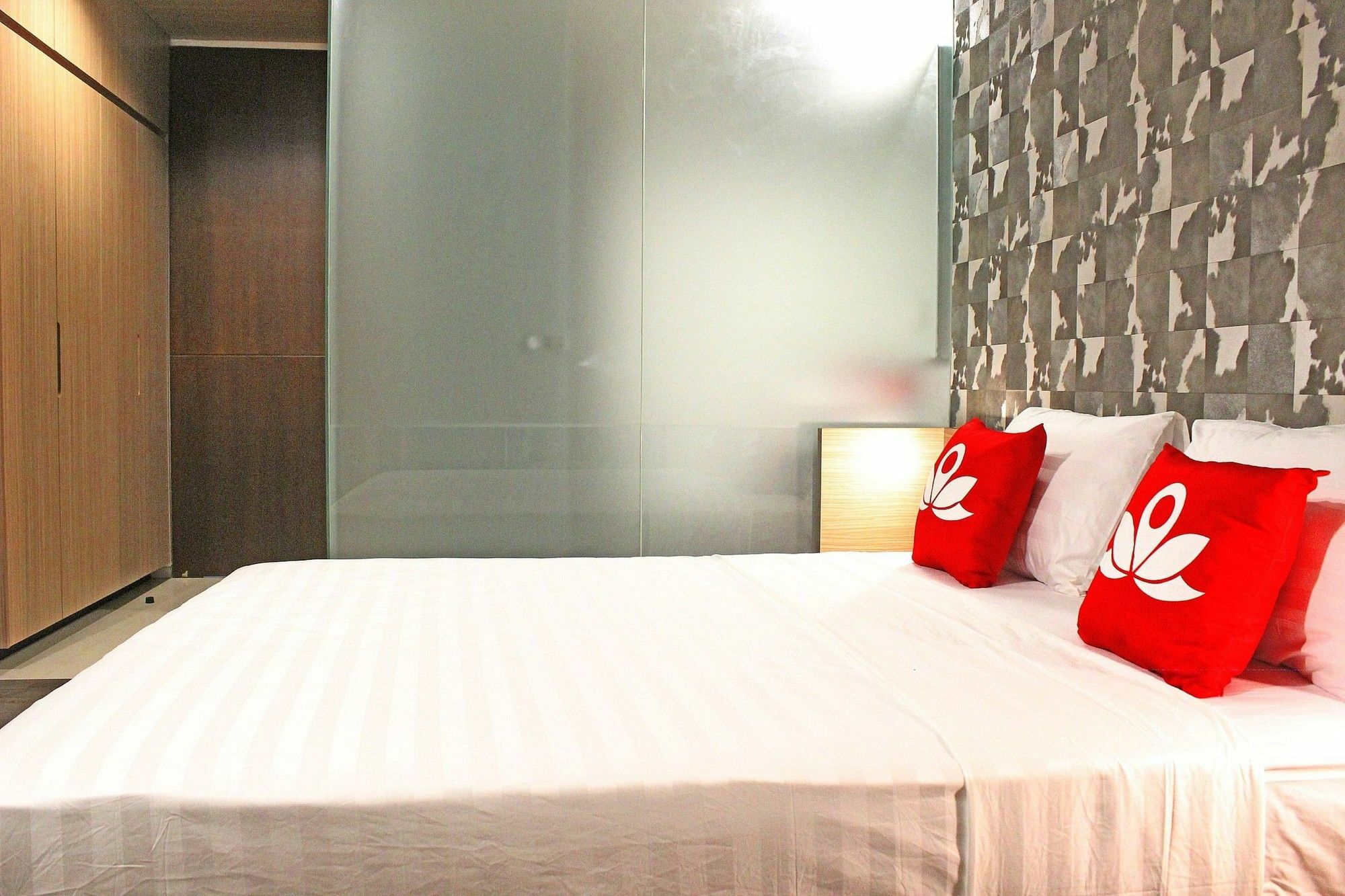 Zen Premium Sampoerna Strategic Square Hotel Jakarta Eksteriør billede
