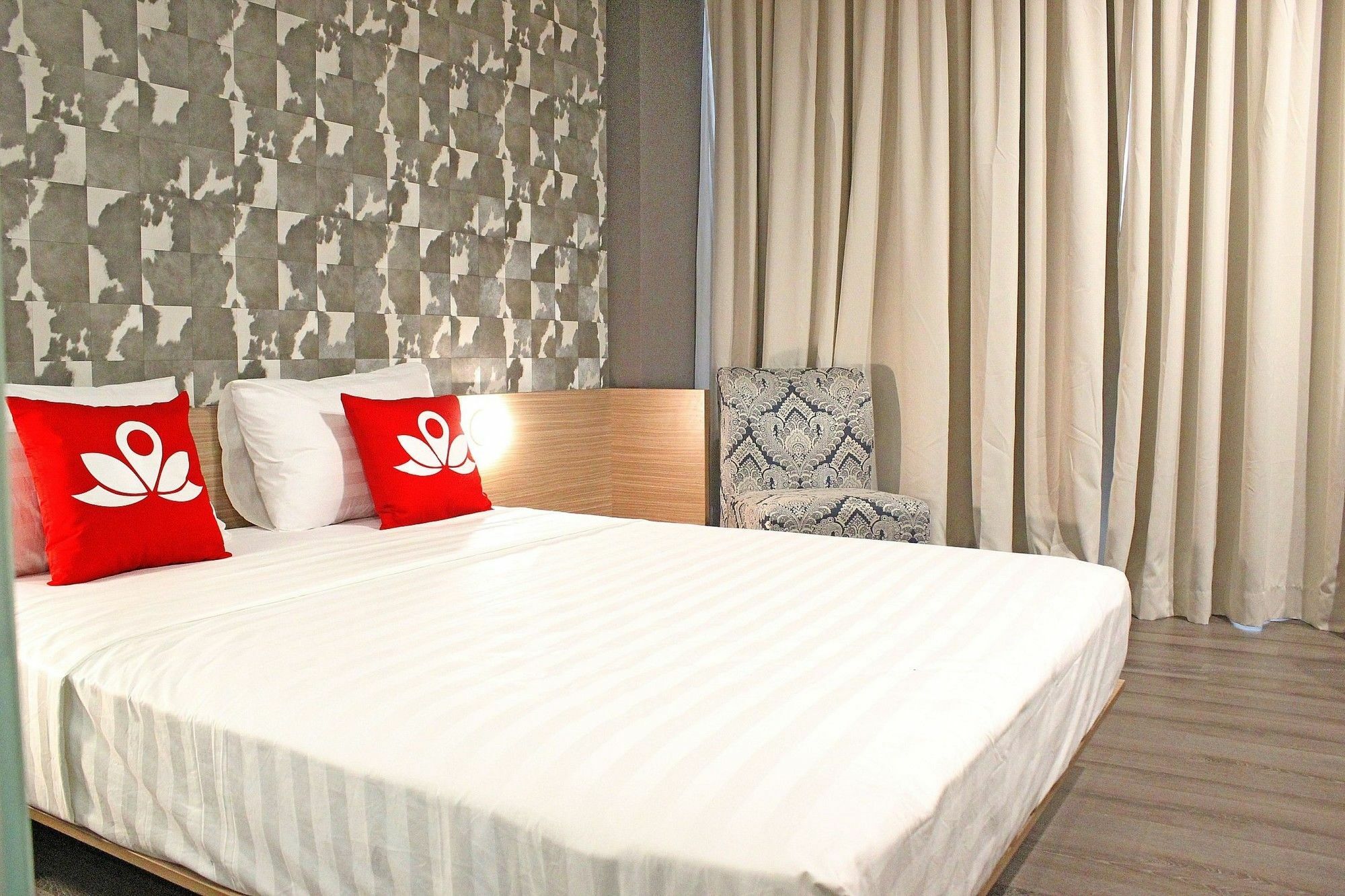 Zen Premium Sampoerna Strategic Square Hotel Jakarta Eksteriør billede