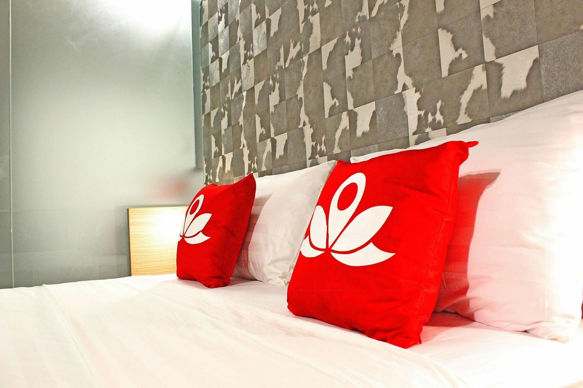 Zen Premium Sampoerna Strategic Square Hotel Jakarta Eksteriør billede
