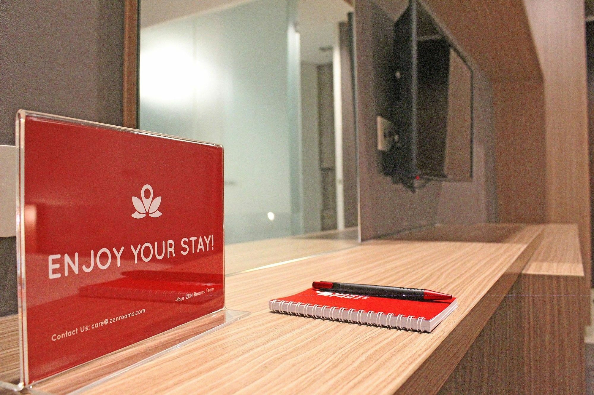 Zen Premium Sampoerna Strategic Square Hotel Jakarta Eksteriør billede