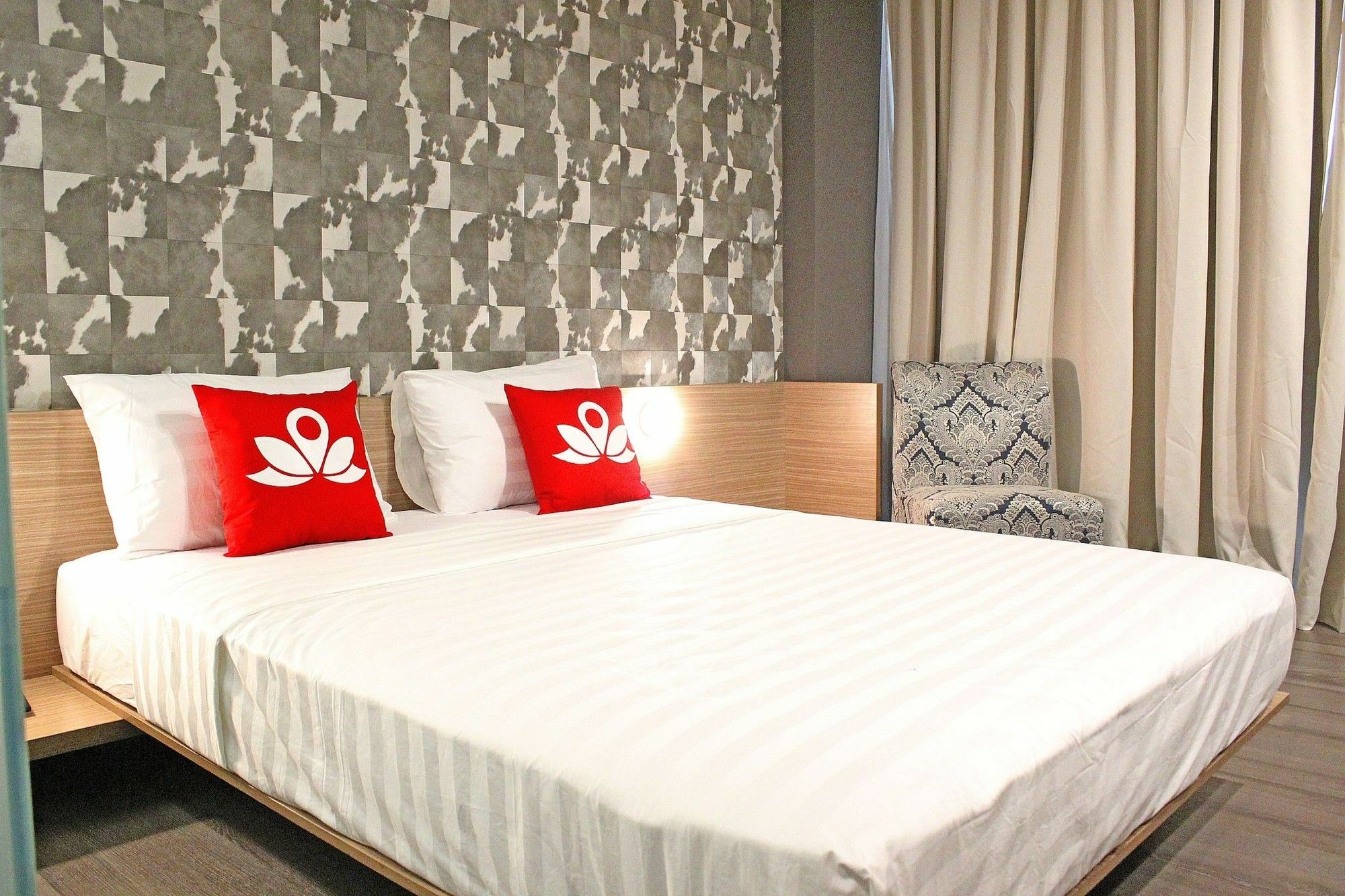 Zen Premium Sampoerna Strategic Square Hotel Jakarta Eksteriør billede