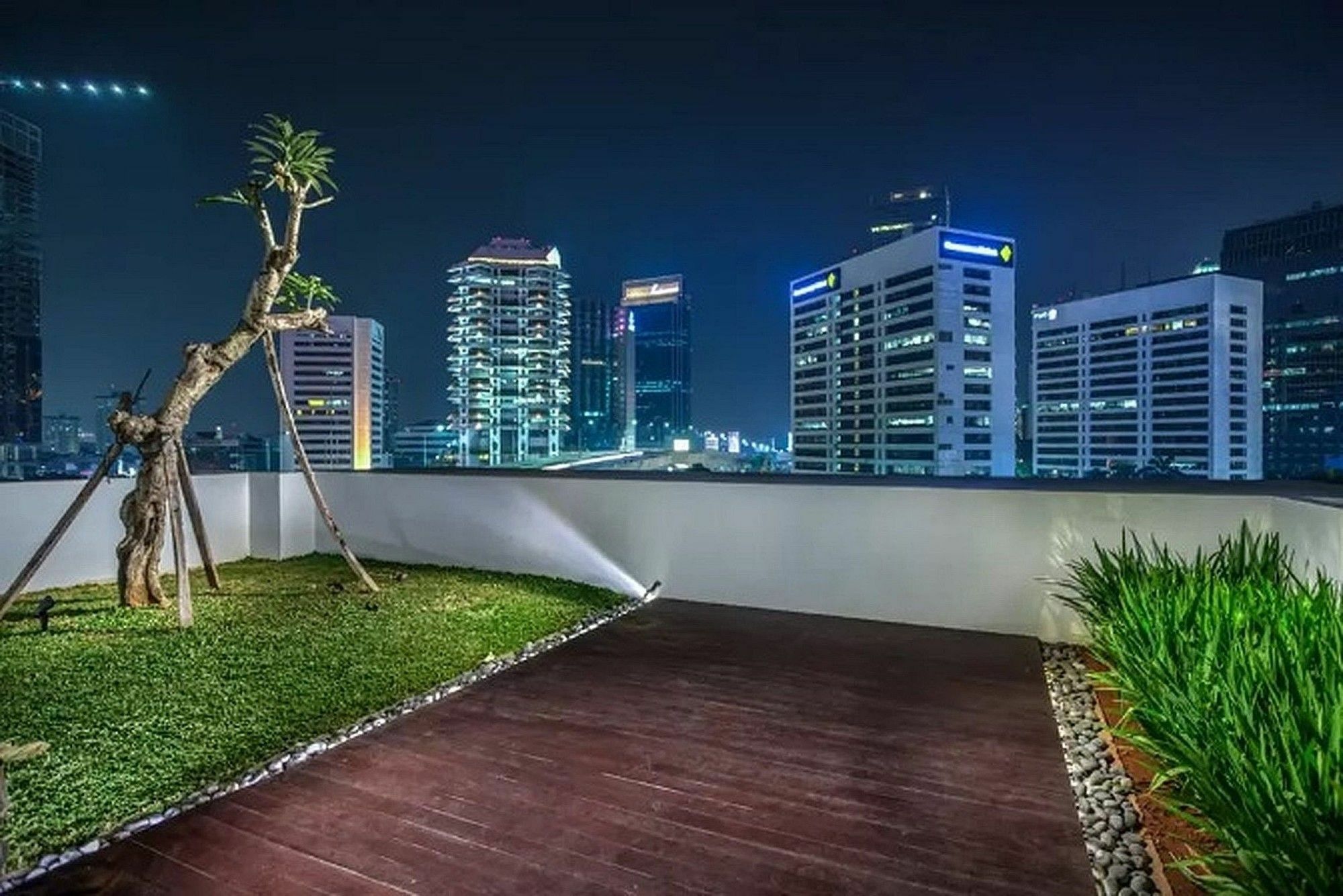 Zen Premium Sampoerna Strategic Square Hotel Jakarta Eksteriør billede